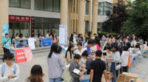 校园淘宝，环保易物!探花直播
开展毕业季跳蚤市场活动